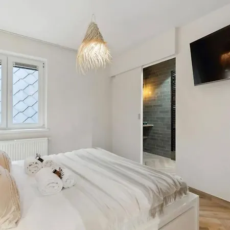 Alejandro - 30m Het Apartman Ostende